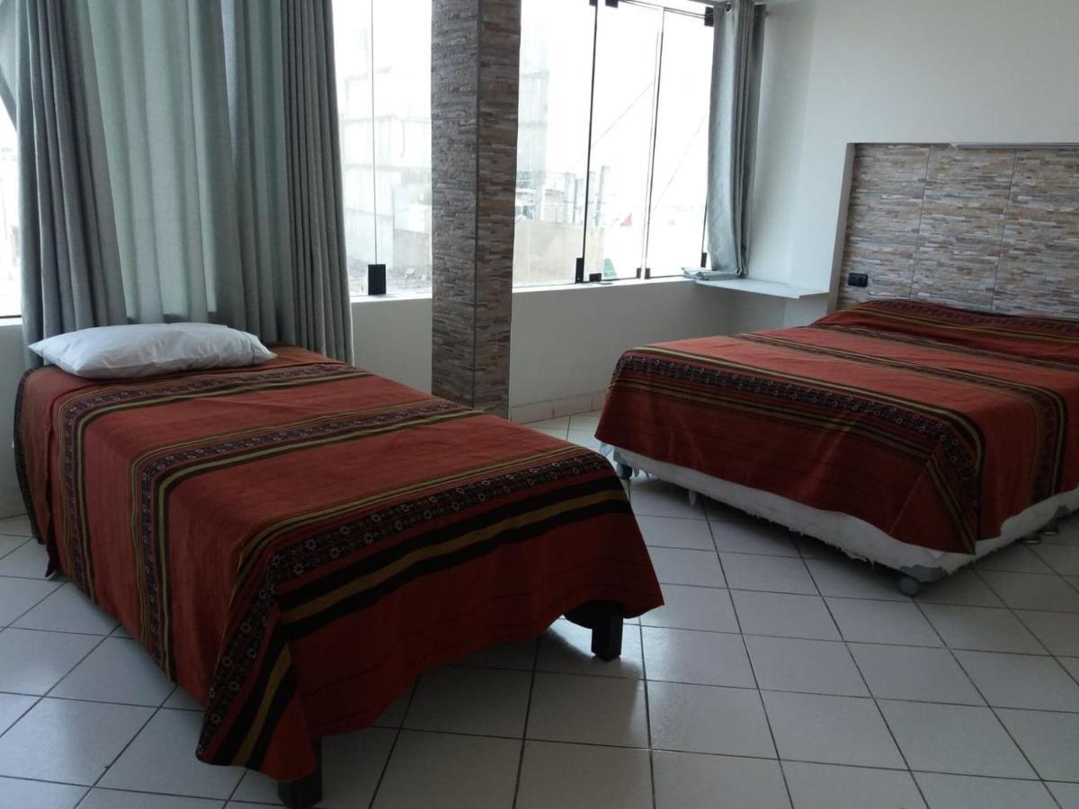 Hostal Fatima Huacho Eksteriør bilde
